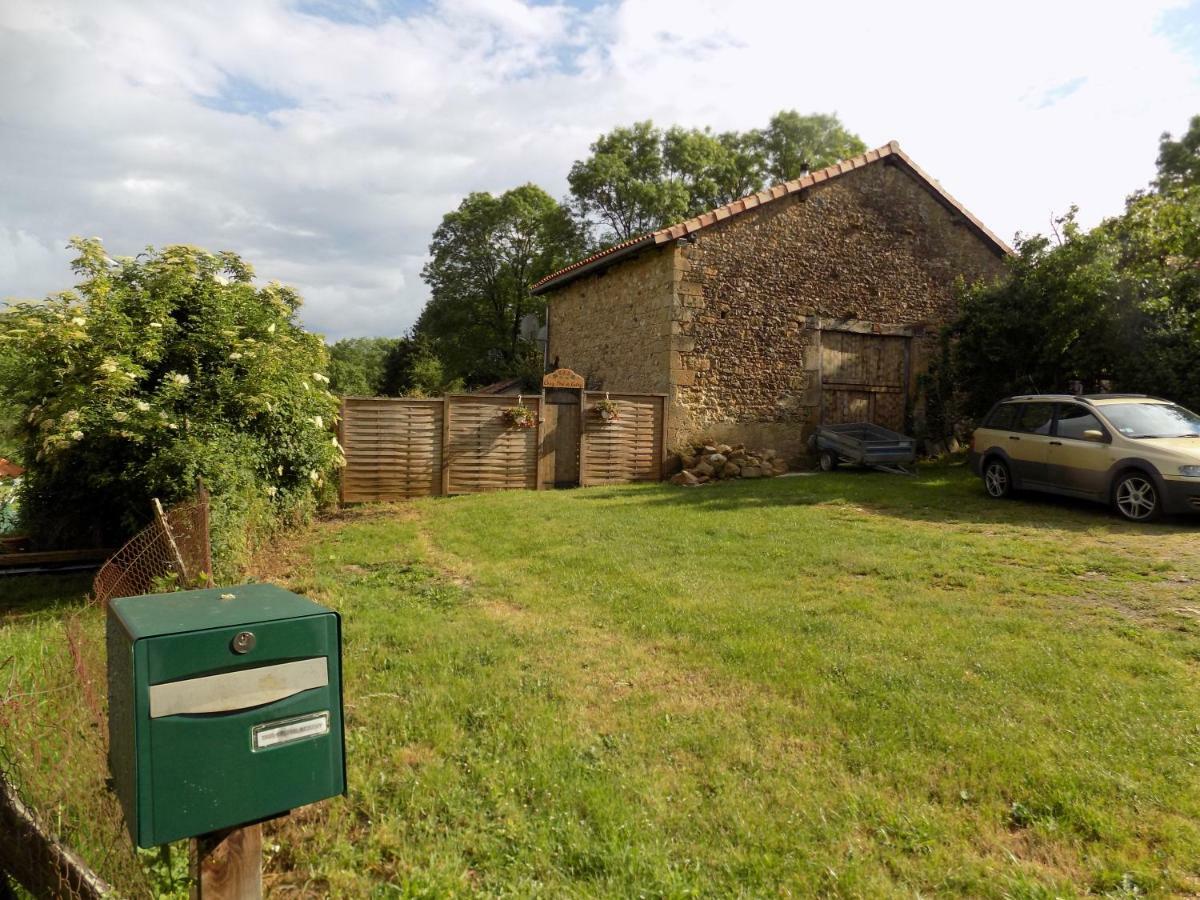 B&B Chez Phil Et Cathy Soudat Exterior foto
